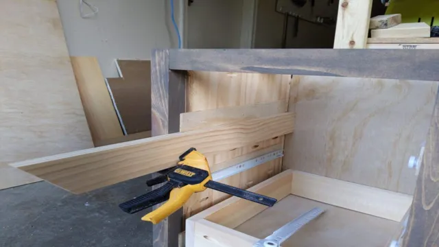 can you use side mount drawer slides on the bottom