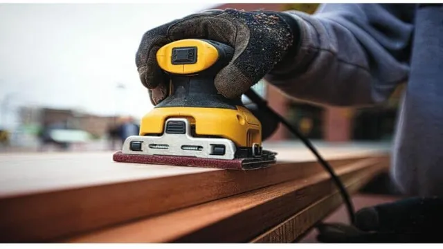 does an orbital sander spin