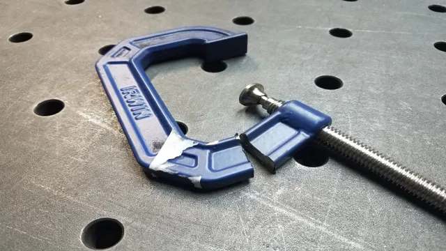 how do welding table clamps work
