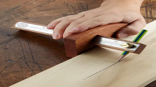 how do you use a marking gauge