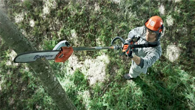 how do you use a pole saw