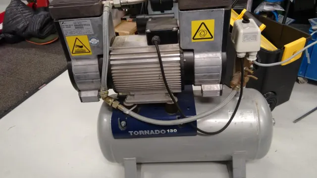 how does an unloader valve work on air compressor