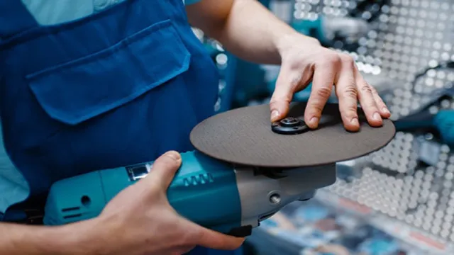 how to attach disc to angle grinder
