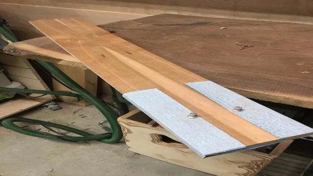 how to attach sandpaper to floor sander