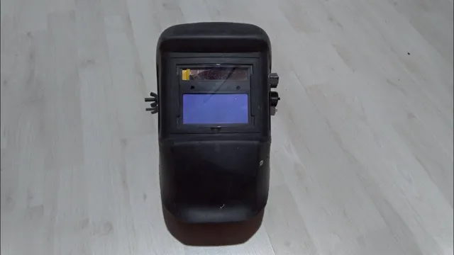 how to change battery in vulcan welding helmet