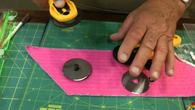 how to change blade in olfa utility knife