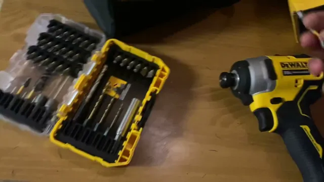 how to change drill bit dewalt hammer drill