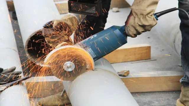 how to cut pipe straight with angle grinder