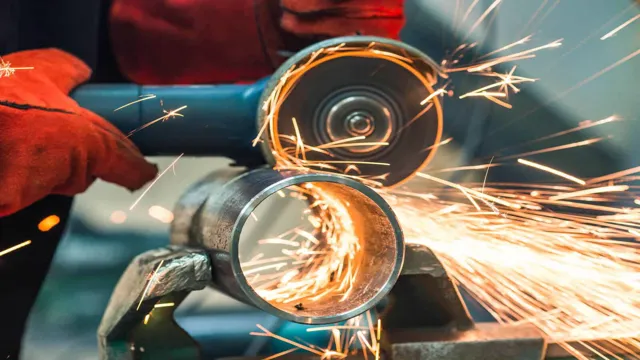 how to cut pipe with angle grinder