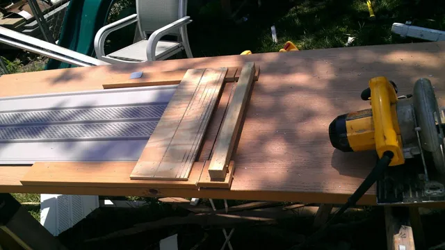 how to cut vinyl siding with utility knife