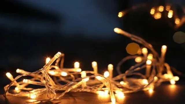 how to hang christmas lights on stucco flat roof