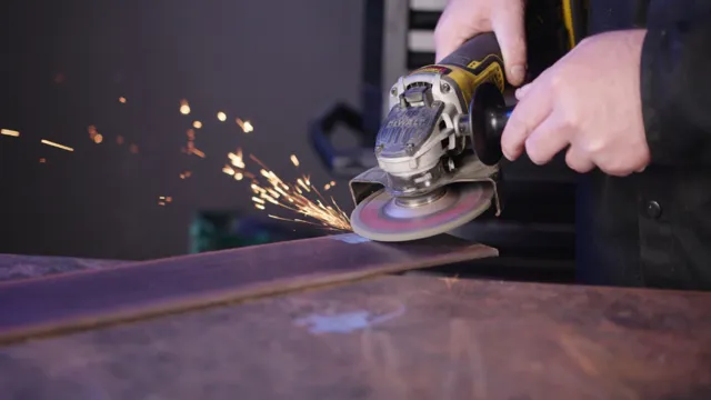 how to hold a mig welding torch