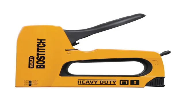 how to load a heavy duty staple gun 2