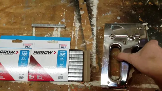 how to load a t50 arrow staple gun