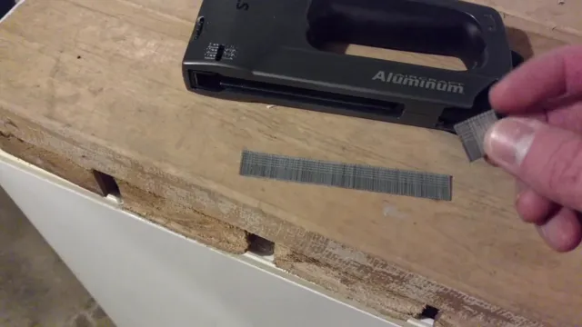 how to load brad nails in a stanley staple gun