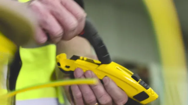 how to open stanley fatmax utility knife