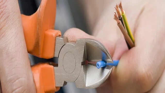 how to open wire cutters