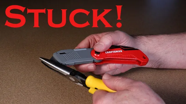 how to put a blade in a craftsman utility knife