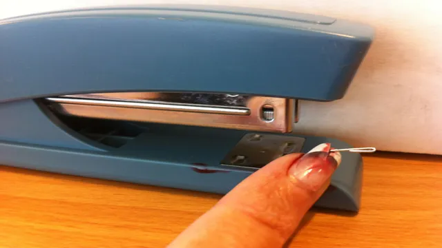 how to put staples in a powershot staple gun 1 how to put staples in a powershot staple gun