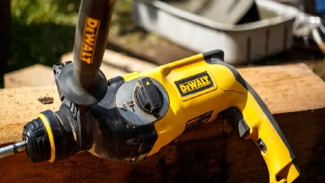 how to remove bit from hilti hammer drill