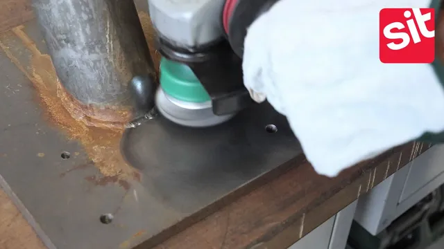 how to remove wire brush for angle grinder