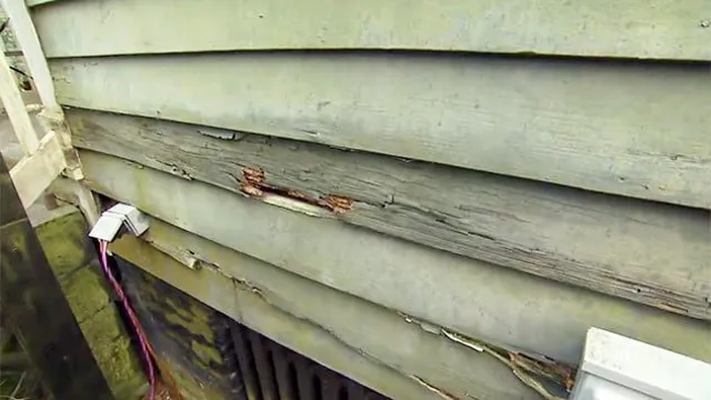 how to remove wood siding without damaging