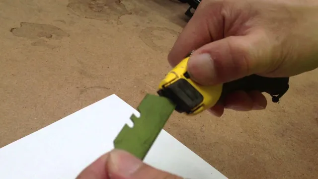 how to replace blade in stanley utility knife