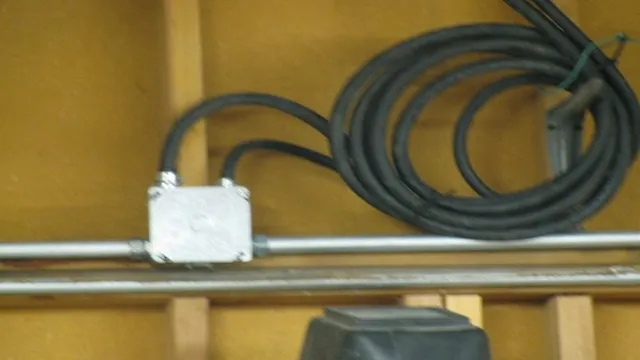 how to run 220v to garage