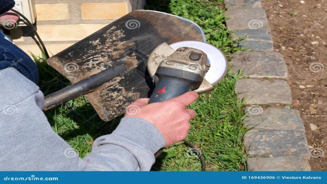 how to sharpen a shovel with an angle grinder