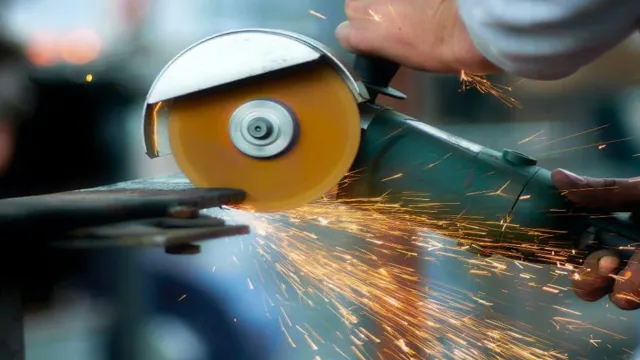 how to sharpen blades with angle grinder