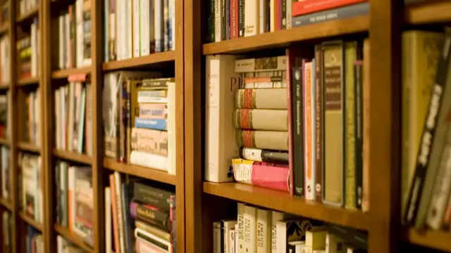 how to stabilize a bookshelf without backing