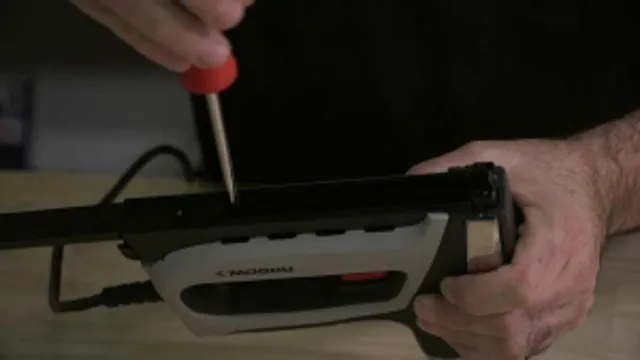 how to unjam a powershot staple gun