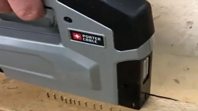 how to unjam staple gun