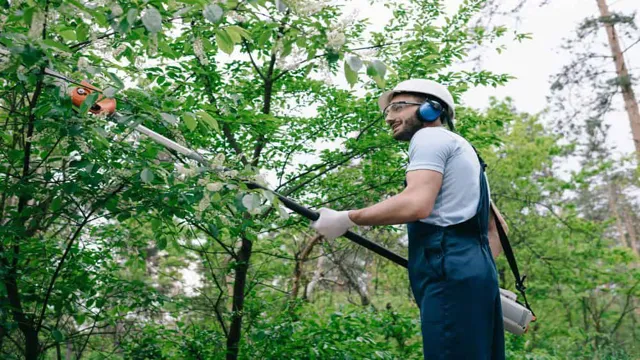 how to use an electric pole saw