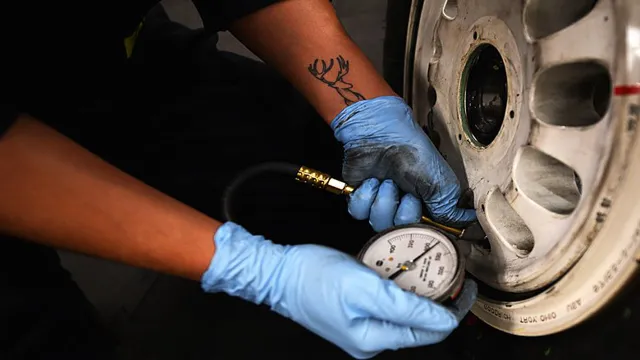 how to use analog tire pressure gauge 1 how to use analog tire pressure gauge