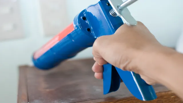 how to use silicone caulking gun