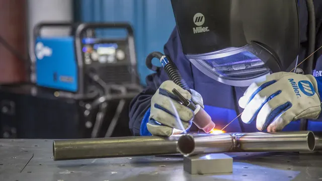 how to use tig welding torch