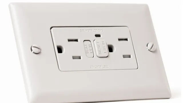 what causes a gfci to trip with nothing plugged in 2