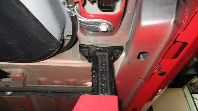 where to put jack stands on ford fusion